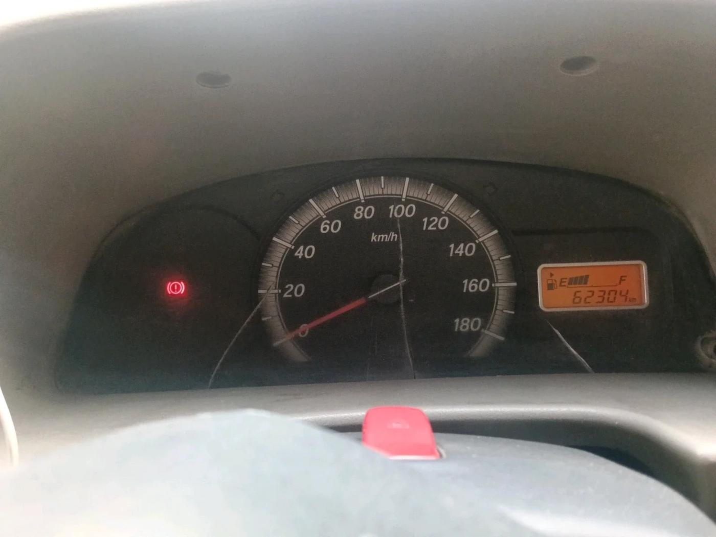 2011 Maruti Eeco 5 STR WITH A/C+HTR, Petrol, Manual, 62,304 km, interior