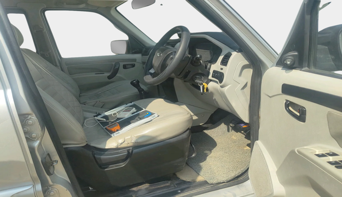 2022 Mahindra Scorpio S5, Diesel, Manual, 1,70,277 km, interior