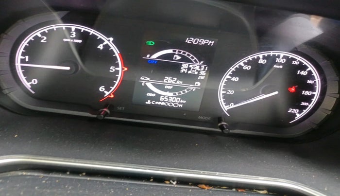 2022 Tata Safari XT, Diesel, Manual, 65,300 km, interior