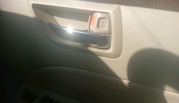 2014 Maruti Swift Dzire VXI, Petrol, Manual, 1,00,152 km, interior