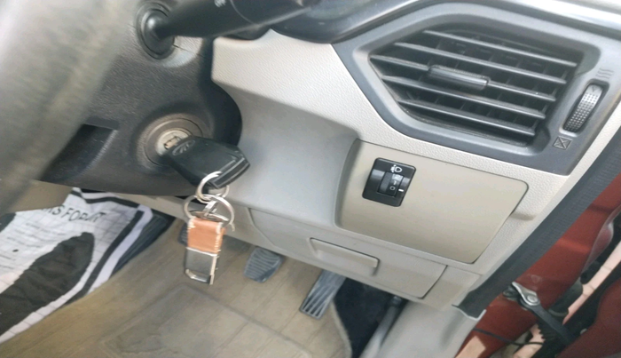 2017 Mahindra Kuv100 K4 D 6 STR, Diesel, Manual, 1,51,309 km, interior