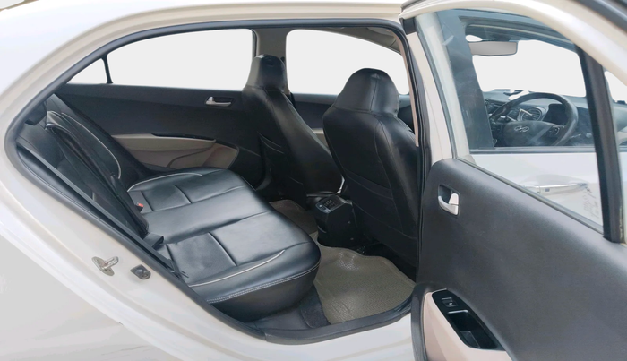 2014 Hyundai Xcent SX 1.2, Petrol, Manual, 1,14,327 km, interior