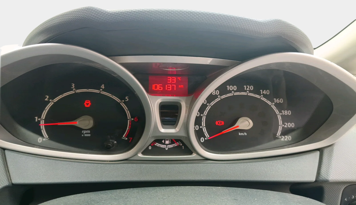 2011 Ford Fiesta TITANIUM PETROL, Petrol, Manual, 1,06,150 km, interior