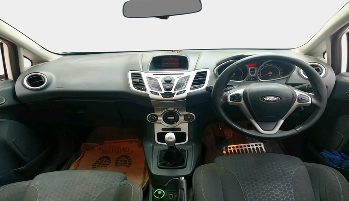 2011 Ford Fiesta TITANIUM PETROL, Petrol, Manual, 1,06,150 km, interior