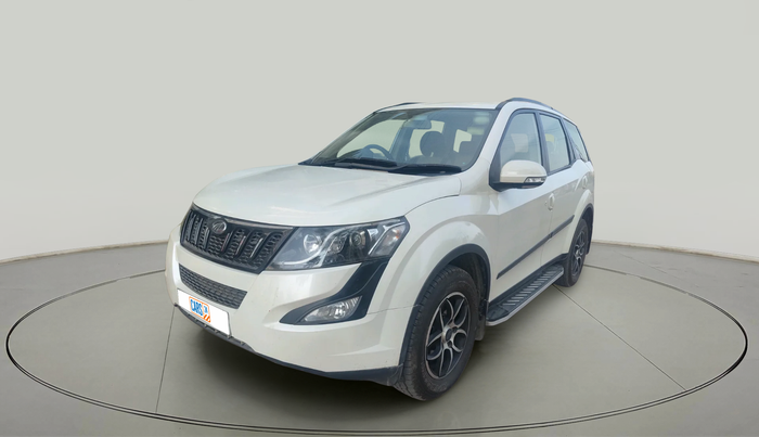 2016 Mahindra XUV500 W6 1.99, Diesel, Manual, 58,142 km, exterior
