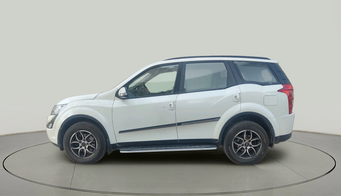 2016 Mahindra XUV500 W6 1.99, Diesel, Manual, 58,142 km, exterior