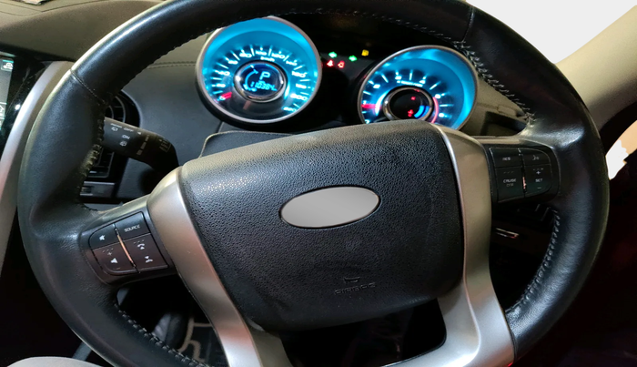 2018 Mahindra XUV500 W11 AT, Diesel, Automatic, 1,10,384 km, interior