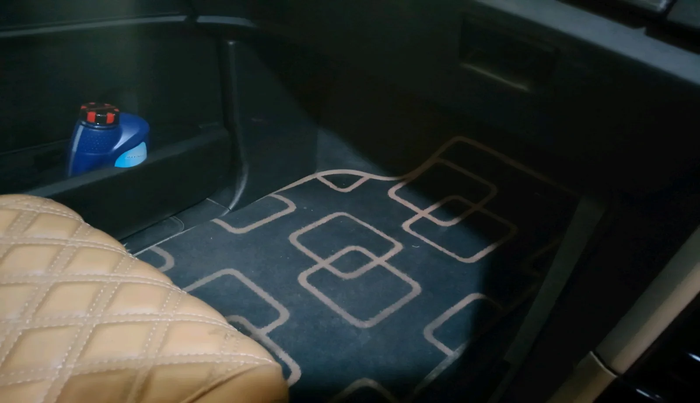 2018 Mahindra XUV500 W11 AT, Diesel, Automatic, 1,10,384 km, interior