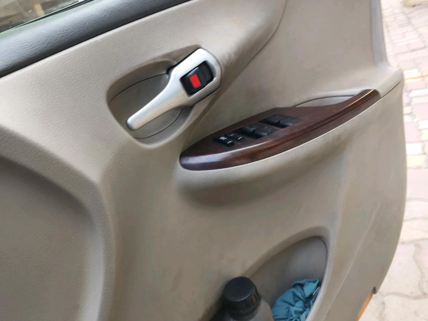 2013 Toyota Corolla Altis GL PETROL, Petrol, Manual, 1,50,347 km, interior