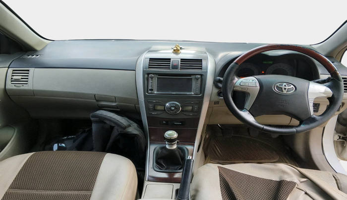 2013 Toyota Corolla Altis GL PETROL, Petrol, Manual, 1,50,347 km, interior