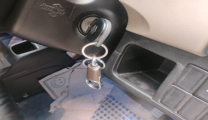 2017 Maruti Wagon R 1.0 VXI AMT, Petrol, Automatic, 57,782 km, interior