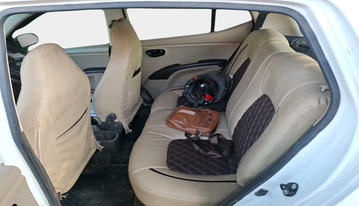 2014 Hyundai i10 MAGNA 1.1, Petrol, Manual, 82,795 km, interior