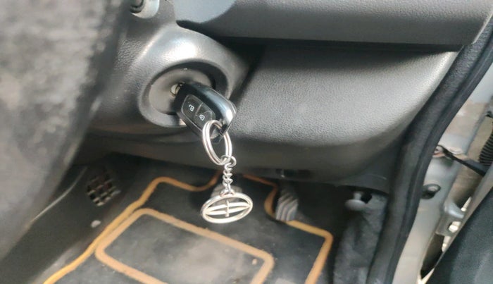 2018 Renault Kwid RXT 1.0 AMT (O), Petrol, Automatic, 57,882 km, interior