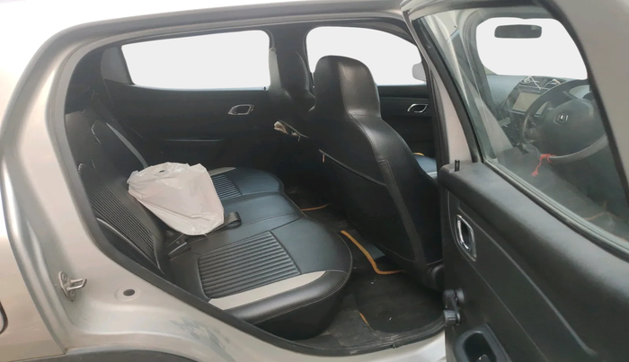 2018 Renault Kwid RXT 1.0 AMT (O), Petrol, Automatic, 57,882 km, interior