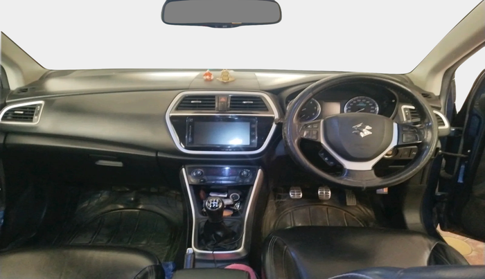2018 Maruti S Cross ALPHA 1.3, Diesel, Manual, 74,362 km, interior