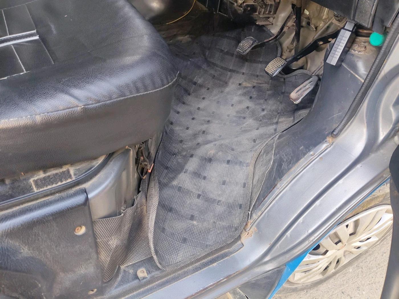 2018 Maruti Eeco 7 STR, Petrol, Manual, 1,10,471 km, interior