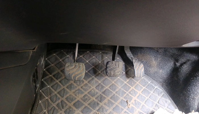 2019 Renault Kwid RXL, CNG, Manual, 85,561 km, interior