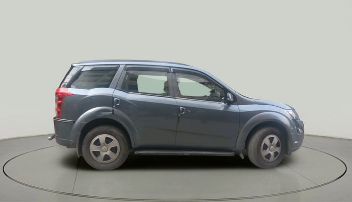 2016 Mahindra XUV500 W4, Diesel, Manual, 1,13,248 km, exterior