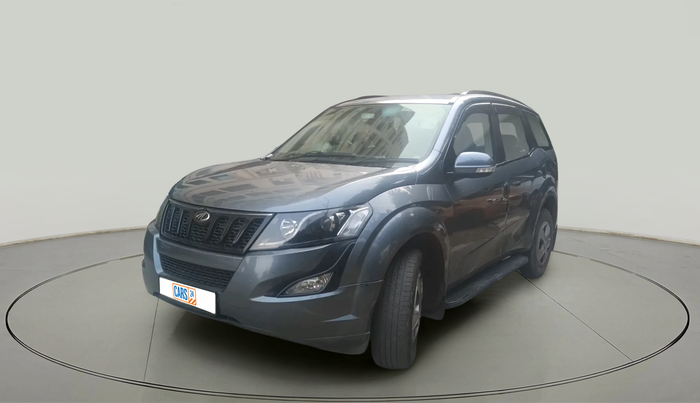2016 Mahindra XUV500 W4, Diesel, Manual, 1,13,248 km, exterior