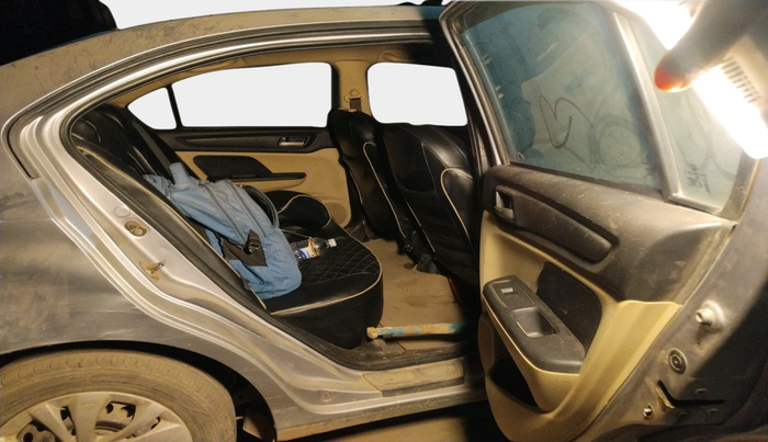 2018 Honda Amaze 1.2L I-VTEC S, Petrol, Manual, 1,72,394 km, interior