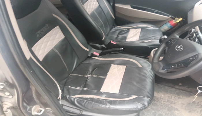 2017 Hyundai Xcent SX 1.2, Petrol, Manual, 94,237 km, interior