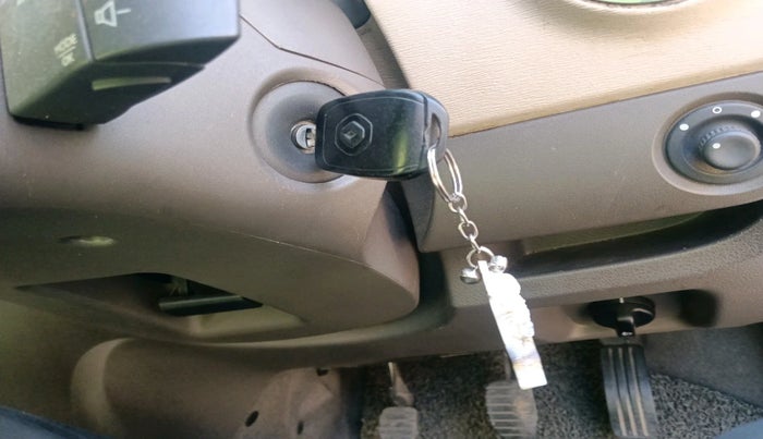 2018 Renault Lodgy 110 PS RXZ STEPWAY 8 STR, Diesel, Manual, 83,100 km, interior