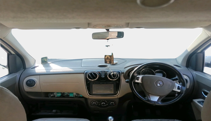 2018 Renault Lodgy 110 PS RXZ STEPWAY 8 STR, Diesel, Manual, 83,100 km, interior