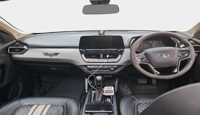 2022 Tata Harrier XTA 2.0L KRYOTEC PLUS, Diesel, Automatic, 56,708 km, interior