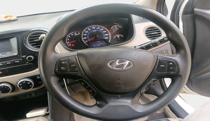 2017 Hyundai Grand i10 SPORTZ U2 1.2 CRDI, Diesel, Manual, 90,159 km, interior