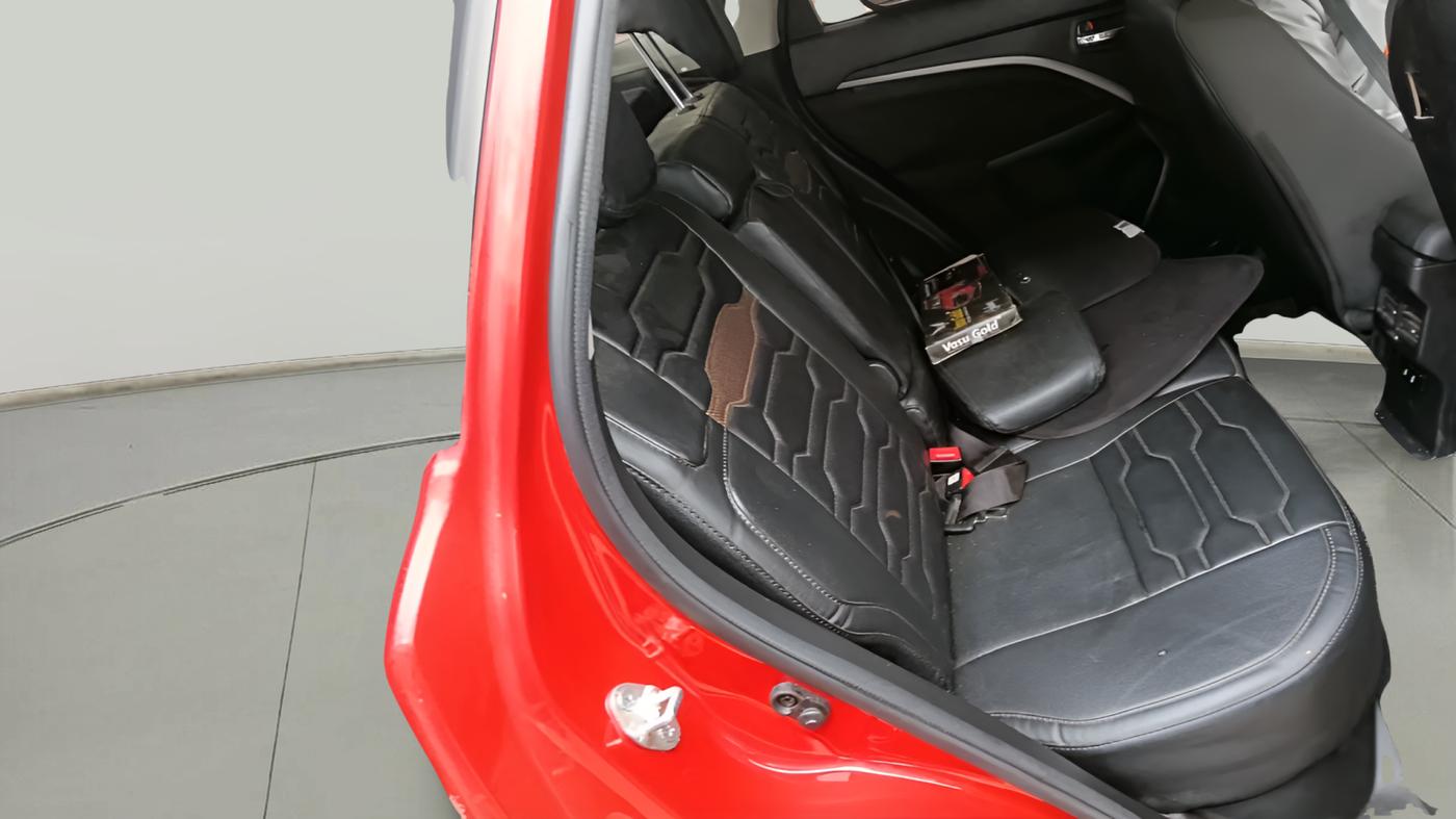 2024 Maruti BREZZA ZXI + SMART HYBRID, Petrol, Manual, 7,361 km, interior