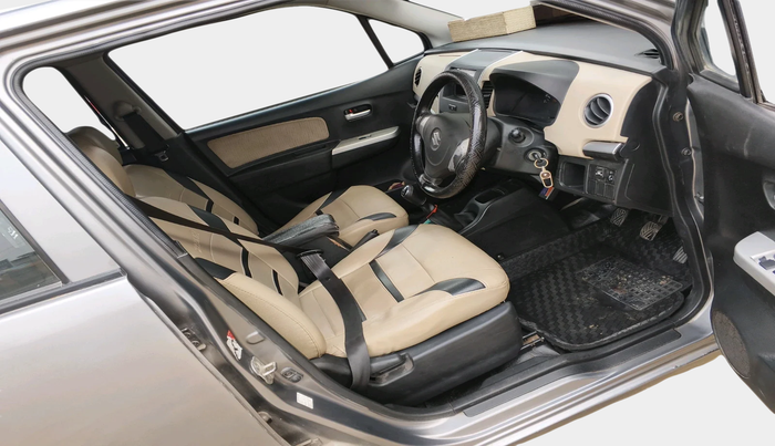 2018 Maruti Wagon R 1.0 LXI, Petrol, Manual, 1,16,676 km, interior