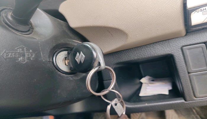 2016 Maruti Wagon R 1.0 VXI, Petrol, Manual, 91,695 km, interior