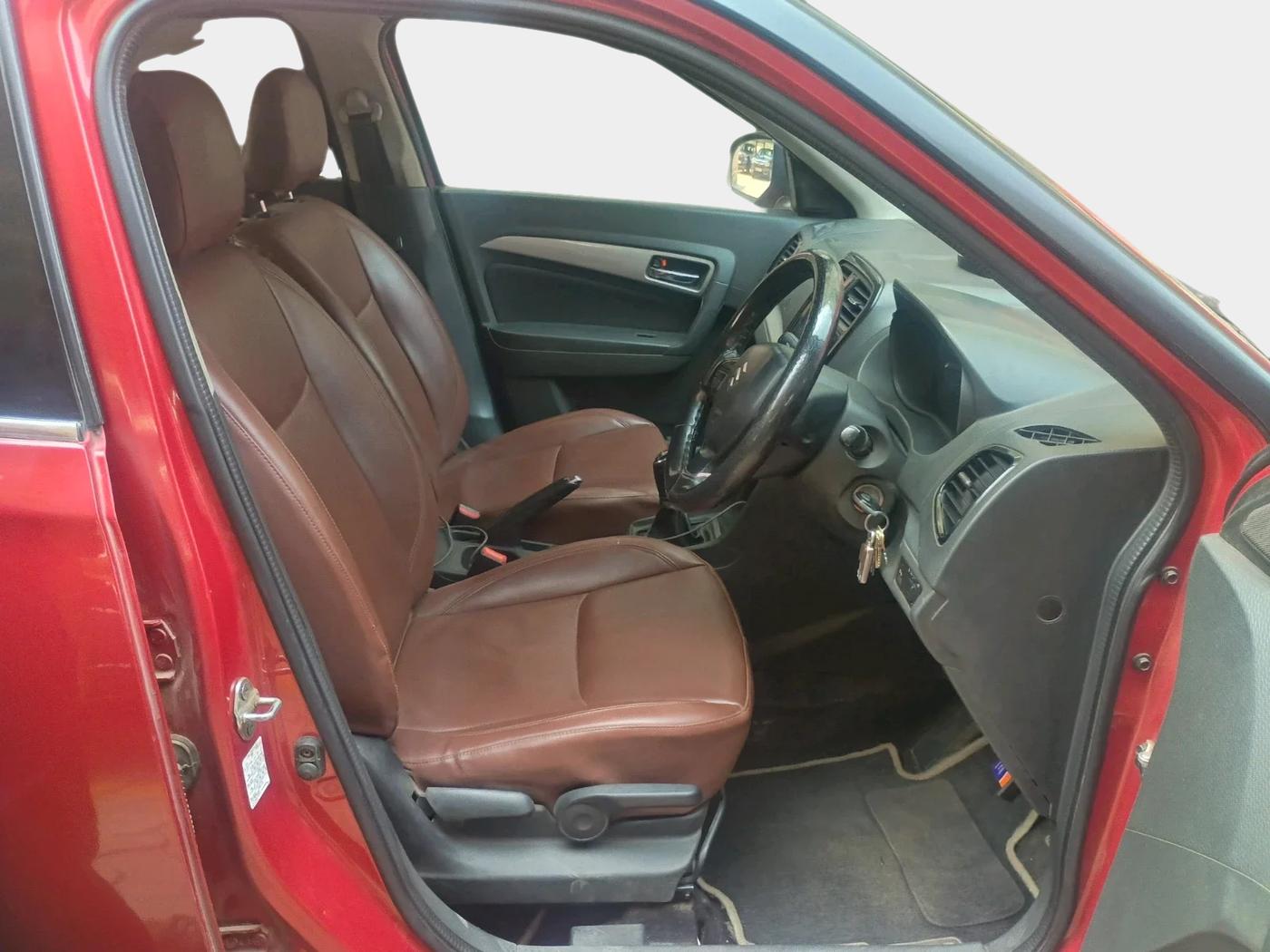 2017 Maruti Vitara Brezza ZDI, Diesel, Manual, 1,21,639 km, interior