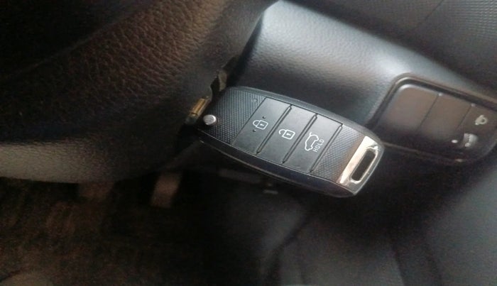 2021 KIA SONET HTK PLUS 1.2, Petrol, Manual, 78,555 km, interior