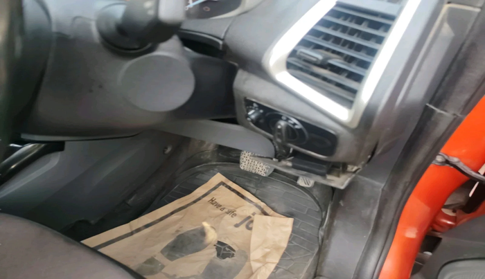 2016 Ford Ecosport TITANIUM 1.5L PETROL AT, CNG, Automatic, 91,436 km, interior