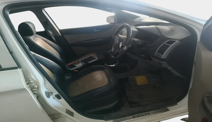 2011 Hyundai i20 SPORTZ 1.2, Petrol, Manual, 68,109 km, interior