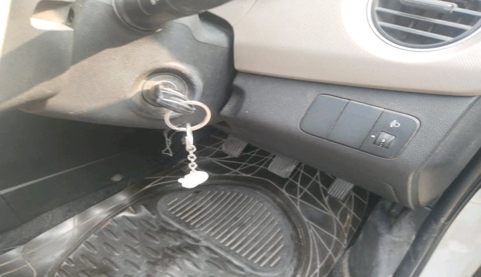 2014 Hyundai Grand i10 MAGNA 1.2 KAPPA VTVT, Petrol, Manual, 79,621 km, interior