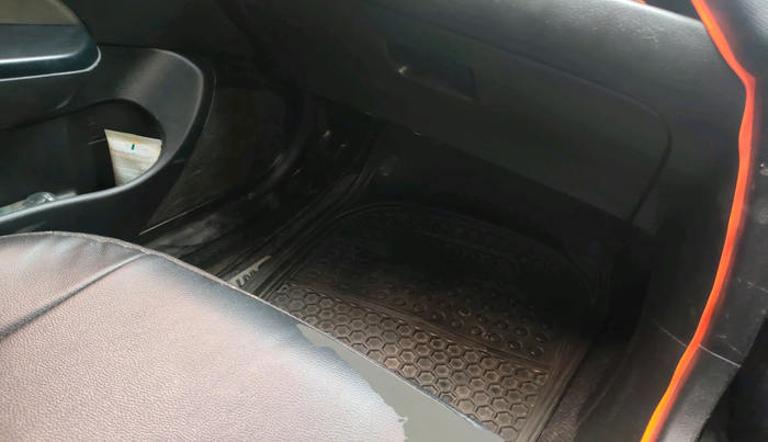 2017 Maruti Swift LXI (O), Petrol, Manual, 54,279 km, interior