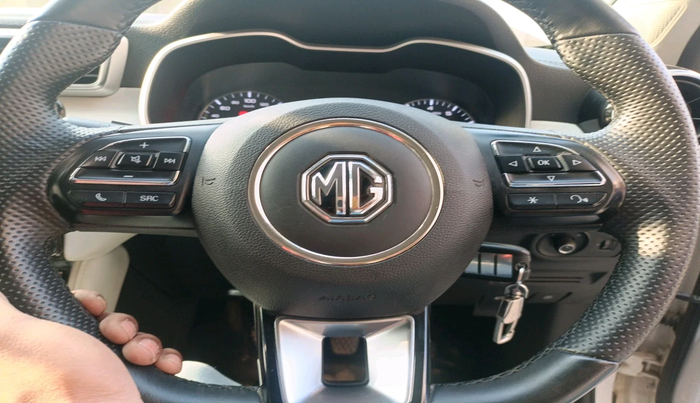 2024 MG ASTOR Sprint 1.5 MT (Ivory), Petrol, Manual, 40,982 km, interior