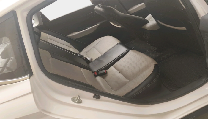 2023 Hyundai NEW I20 SPORTZ 1.2 MT, Petrol, Manual, 25,621 km, interior