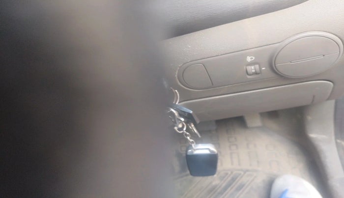 2014 Hyundai i10 MAGNA 1.1, Petrol, Manual, 15,619 km, interior