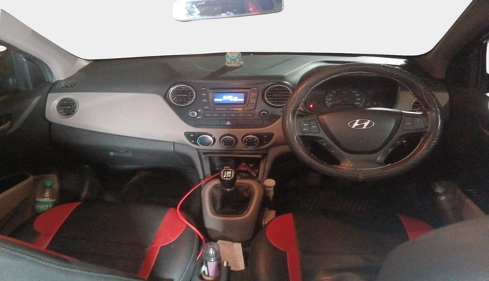 2015 Hyundai Xcent S 1.2, Petrol, Manual, 92,147 km, interior