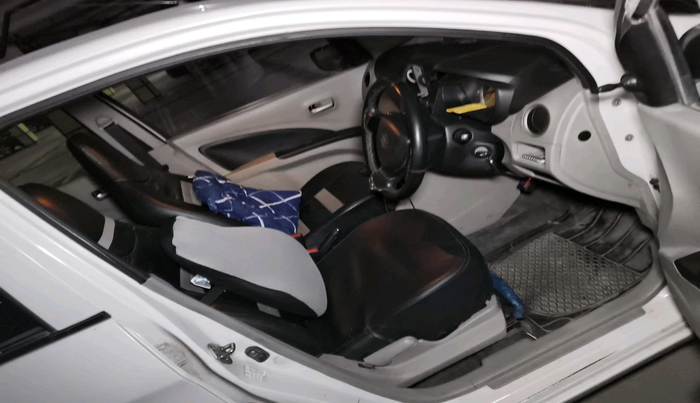2014 Maruti Celerio VXI CNG, Petrol, Manual, 2,75,981 km, interior
