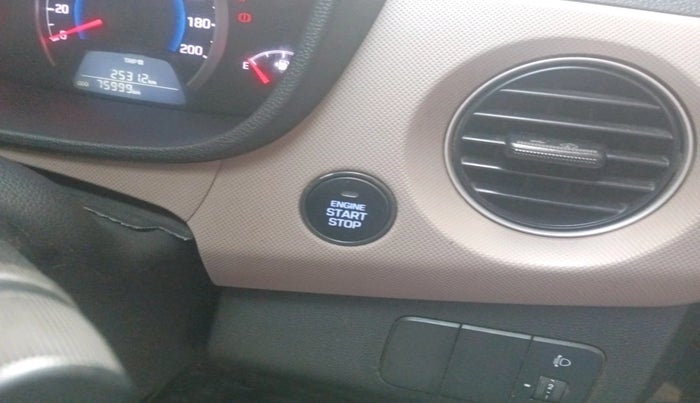 2014 Hyundai Grand i10 SPORTZ 1.2 KAPPA VTVT, Petrol, Manual, 75,999 km, interior