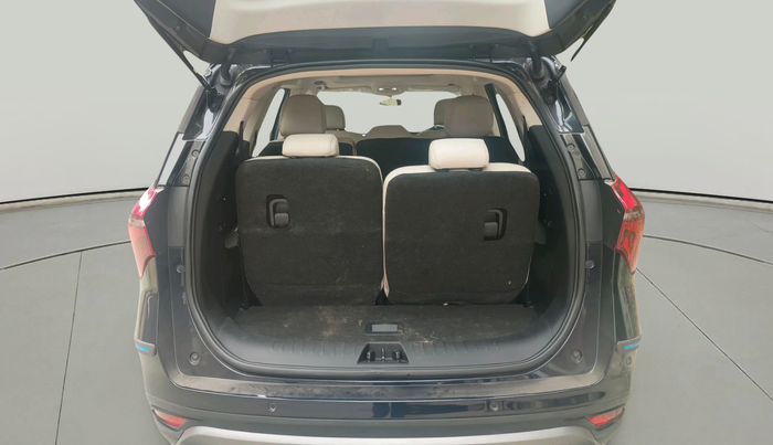 2024 Mahindra XUV700 AX 5 P MT 7 STR, Petrol, Manual, 4,662 km, exterior