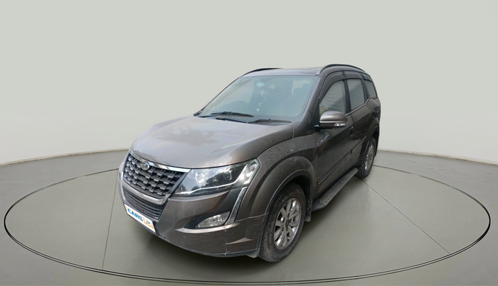 2019 Mahindra XUV500 W9, Diesel, Manual, 42,562 km, exterior