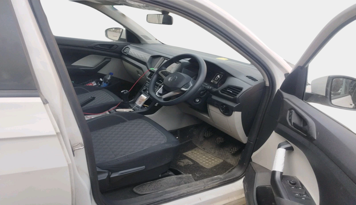 2024 Volkswagen TAIGUN COMFORTLINE 1.0 TSI MT, Petrol, Manual, 30,246 km, interior