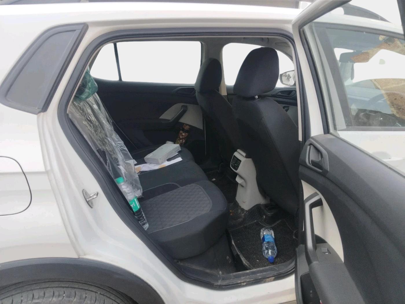 2024 Volkswagen TAIGUN COMFORTLINE 1.0 TSI MT, Petrol, Manual, 30,246 km, interior