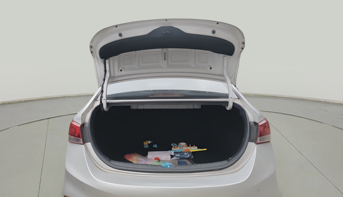 2018 Hyundai Verna 1.6 VTVT SX, Petrol, Manual, 72,285 km, exterior