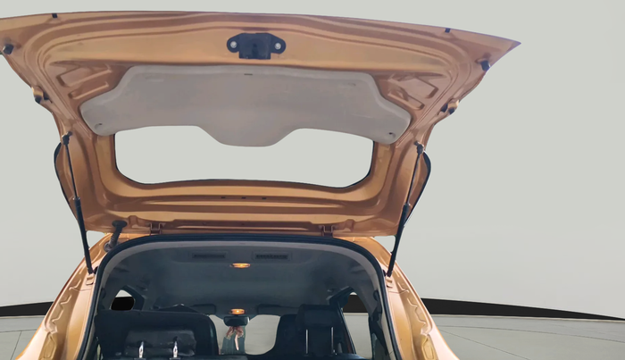 2019 Renault TRIBER RXT, Petrol, Manual, 98,483 km, exterior